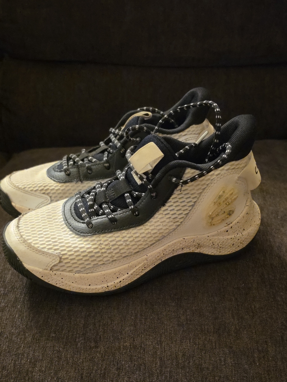Under Armour Curry 3Z7 - Size 5.5Y